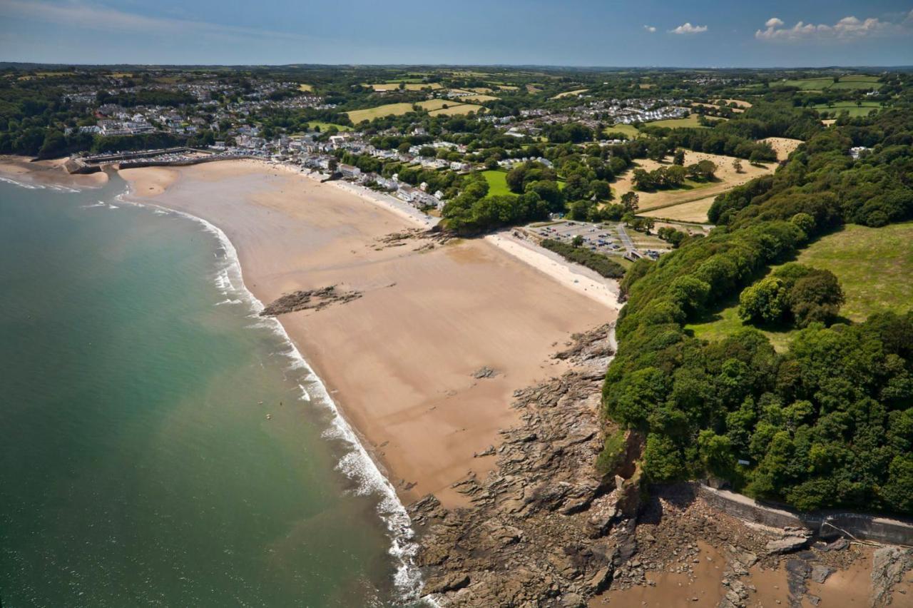 Footprints-Comfortable And Modern One Bedroom Apartment - Walking Distance To The Pretty Harbour Saundersfoot Exterior photo